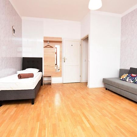 City Central Hostel Breslavia Esterno foto