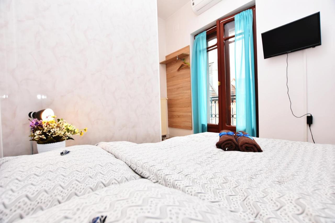 City Central Hostel Breslavia Esterno foto