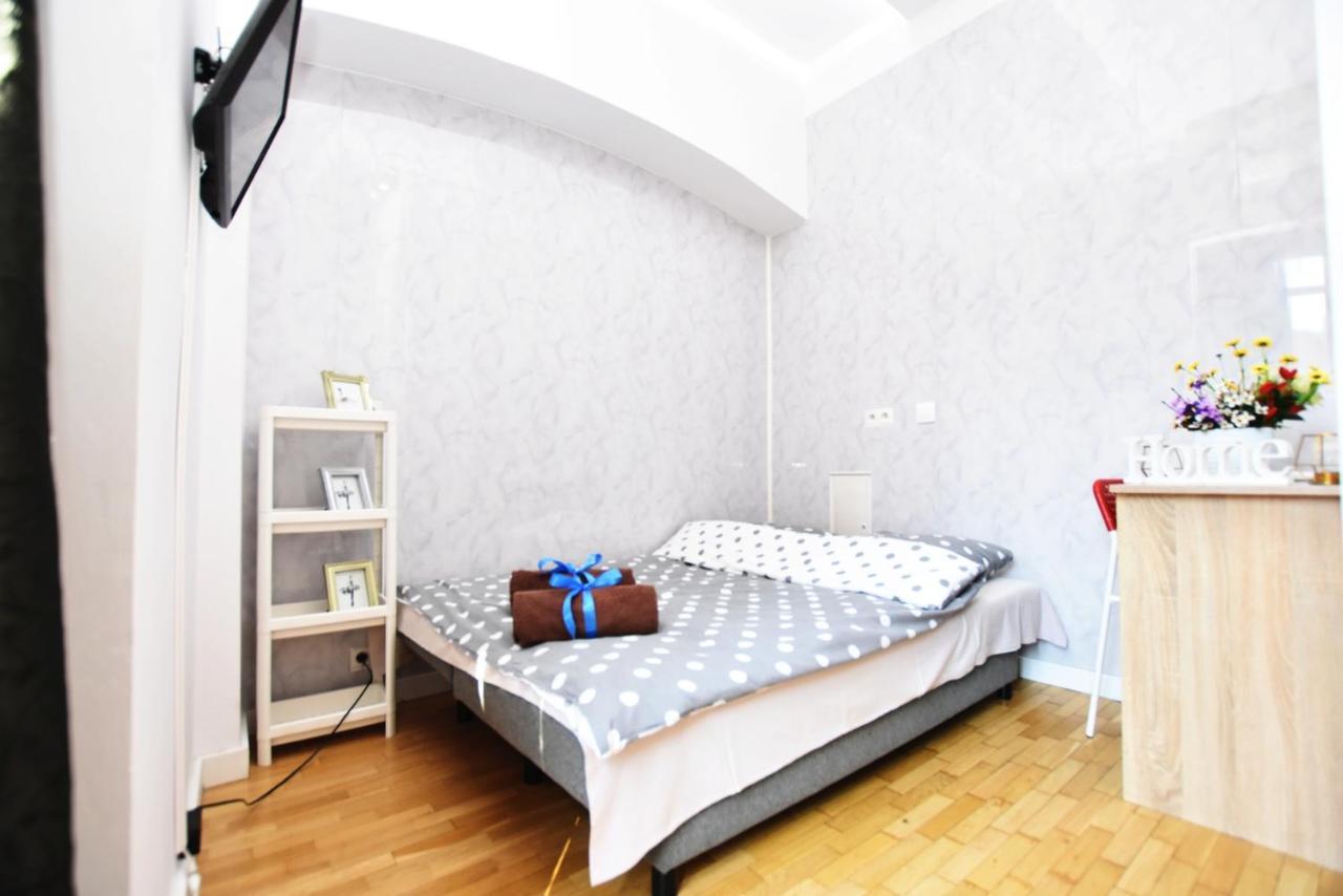 City Central Hostel Breslavia Esterno foto