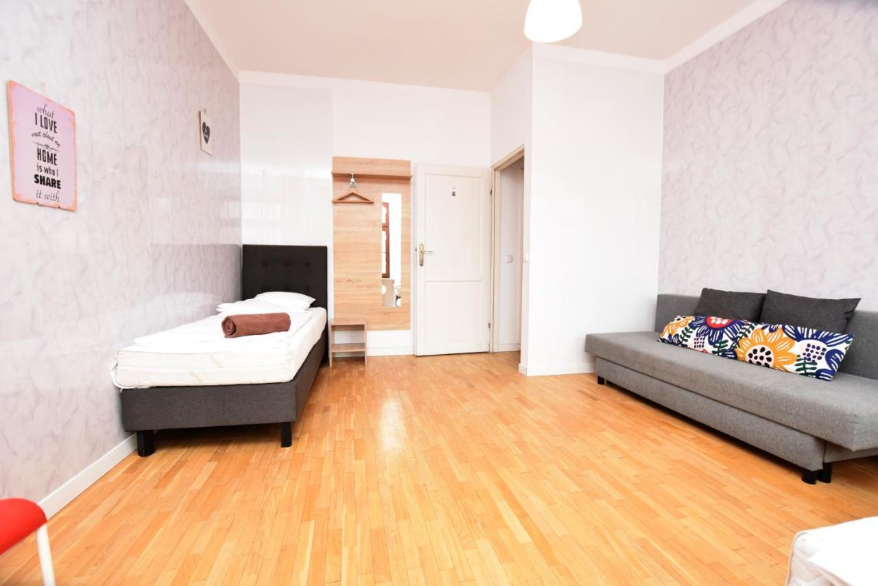 City Central Hostel Breslavia Esterno foto